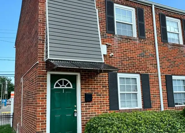 Property at 1009 W Graham Rd Apt 5, Richmond, VA, 23220, 2 beds, 1 bath, [object Object]