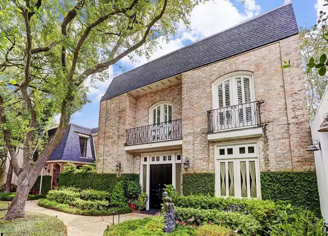 Property at 34 River Hollow Ln, Houston, TX, 77027, 2 beds, 2.5 baths, [object Object]