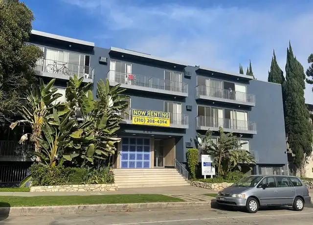 Property at Casablanca West Apartments - 530 Veteran Ave, Los Angeles, CA, 90024, 0-1 beds, 1 bath, [object Object]