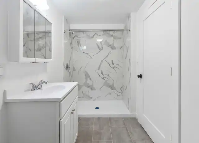 Property at 258 Wadsworth Ave Unit GC, New York, NY, 10033, 2 beds, 1 bath, [object Object]