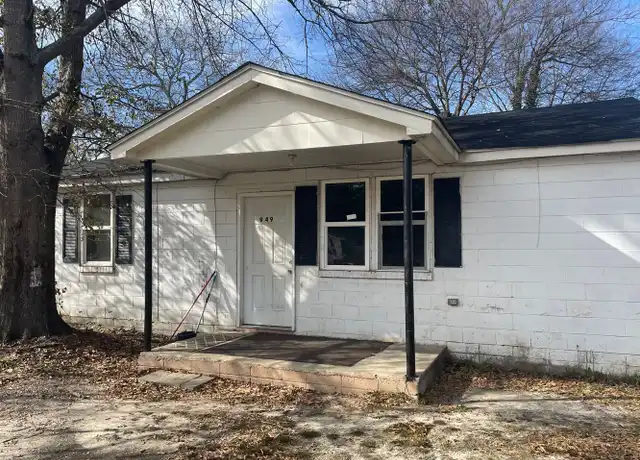 Property at 951 Woods St, Orangeburg, SC, 29115, 3 beds, 1 bath, [object Object]