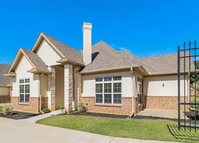 Property at 8821 Creek Run Rd #203, Fort Worth, TX, 76120, 2 beds, 2 baths, [object Object]