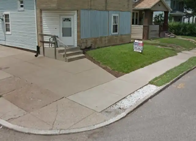 Property at 701 Arlington Ave NW, Canton, OH, 44708, 1 bed, 1 bath, [object Object]