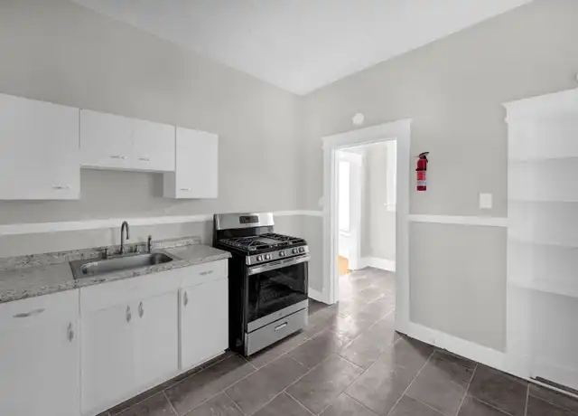 Property at 1530 Monroe Apartments - 1530 Monroe Ave, Memphis, TN, 38104, 1 bed, 1 bath, [object Object]