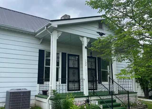 Property at 132 Nichols St, Danville, KY, 40422, 3 beds, 1 bath, [object Object]