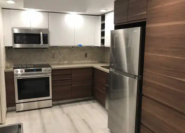 Property at 4200 Oaks Ter #206, Pompano Beach, FL, 33069, 3 beds, 2 baths, [object Object]