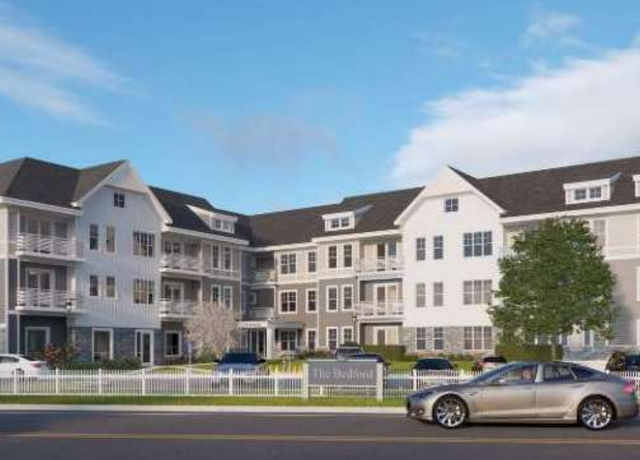 Photo of 100 Plank St Unit 301, Bedford, MA 01730