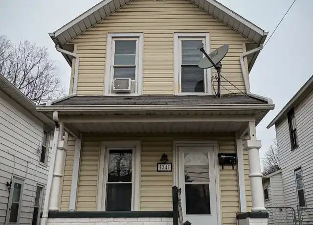 Property at 24 Jefferson St, Newark, OH, 43055, 2 beds, 1 bath, [object Object]