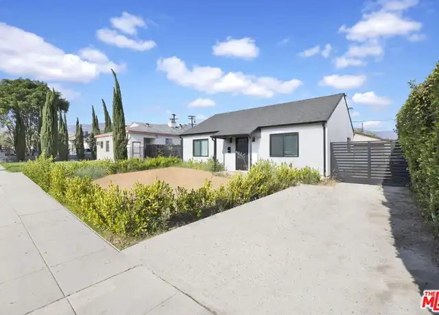 Property at 2206 N Brighton St, Burbank, CA, 91504, 2 beds, 1 bath, [object Object]