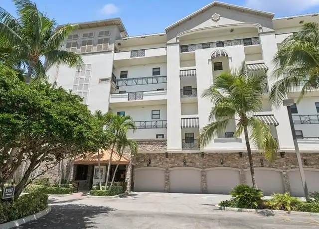Property at 1035 S Federal Hwy #8, Delray Beach, FL, 33483, 2 beds, 2 baths, [object Object]
