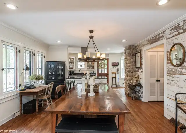 Property at 26821 N Oakdale Ln, Mundelein, IL, 60060, 3 beds, 2 baths, [object Object]