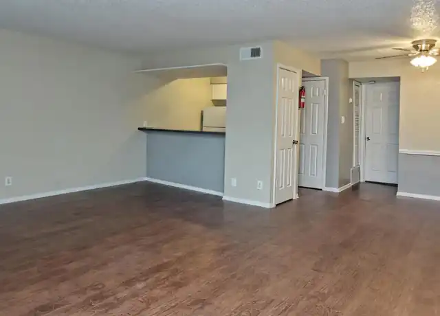 Property at Rise at the Camerons - 1521 Reagan Hill Dr, Austin, TX, 78752, 0-2 beds, 1 bath, [object Object]