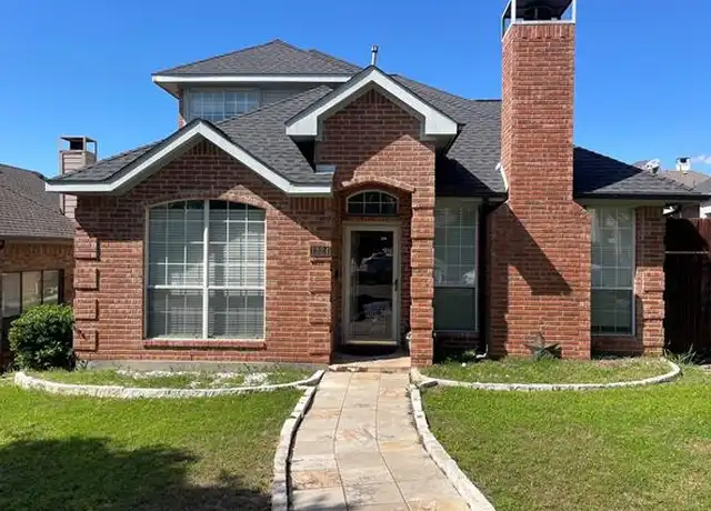 Property at 1324 Dallshan Dr, Carrollton, TX, 75007, 3 beds, 2.5 baths, [object Object]