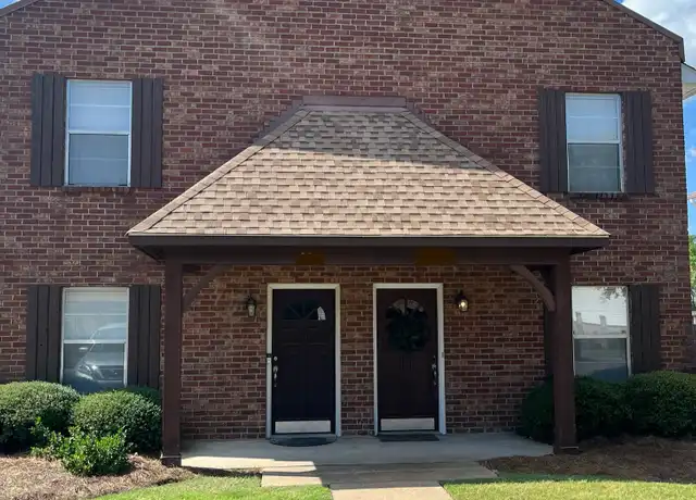 Property at 2010 Dundee St, Oxford, MS, 38655, 2 beds, 2.5 baths, [object Object]