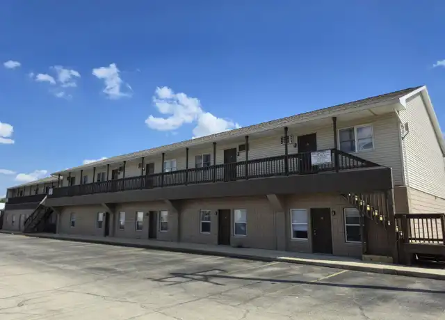 Property at 1420 6th St Unit 4, Charleston, IL, 61920, 2 beds, 1 bath, [object Object]
