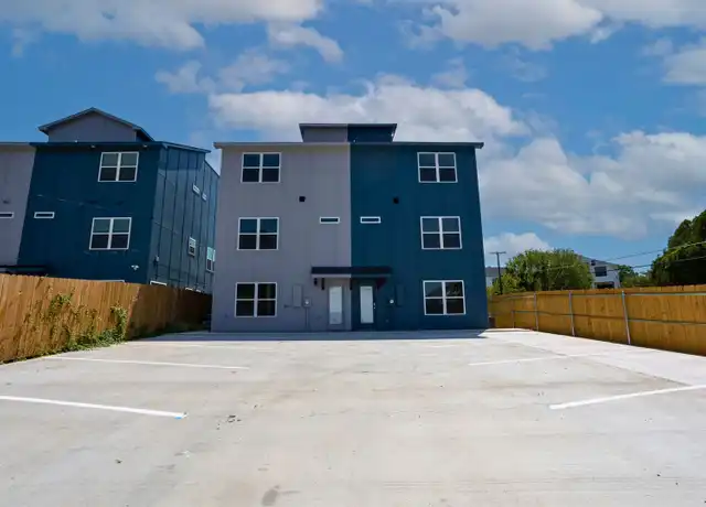 Property at 3214 Forest Park Blvd Unit Full Unit, Fort Worth, TX, 76110, 5 beds, 5.5 baths, [object Object]