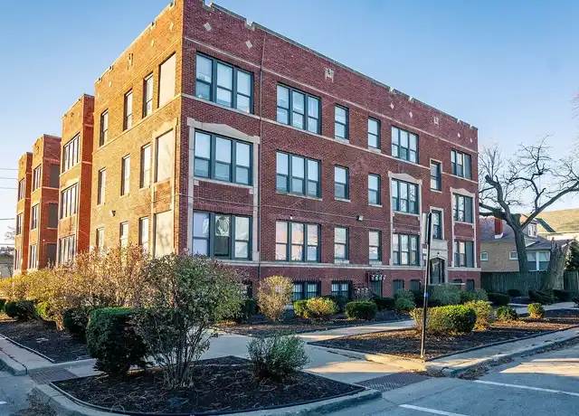 Property at 7436 S Kingston Ave, Chicago, IL, 60649, 2 beds, 1 bath, [object Object]