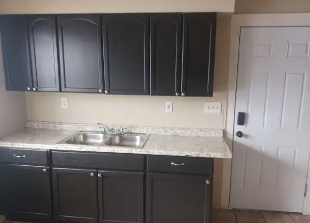 Property at 3328 E 135th St Unit 1, Cleveland, OH, 44120, 2 beds, 1 bath, [object Object]