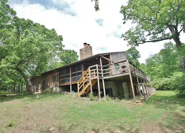 Property at 5125 SE 10th St, Tecumseh, KS, 66542, 3 beds, 2.5 baths, [object Object]