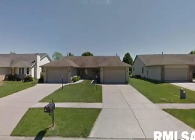 Property at 212 Eagle Ridge Dr, Chatham, IL, 62629, 2 beds, 2 baths, [object Object]
