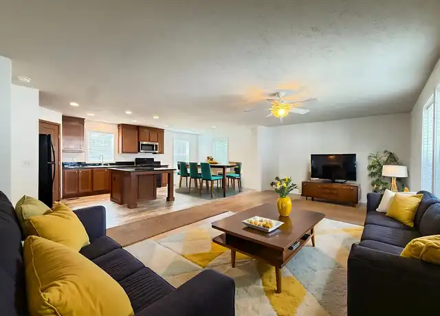 Property at 2018 Lark Ln NW Unit 199, Stewartville, MN, 55976, 3 beds, 2 baths, [object Object]