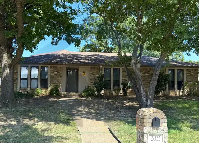 Property at 512 Newcastle Dr, Desoto, TX, 75115, 3 beds, 2 baths, [object Object]