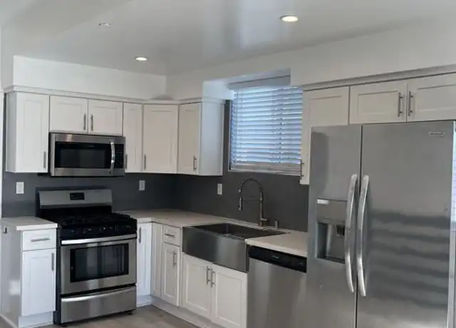 Property at 642 N Manhattan Pl, Los Angeles, CA, 90004, 3 beds, 3 baths, [object Object]
