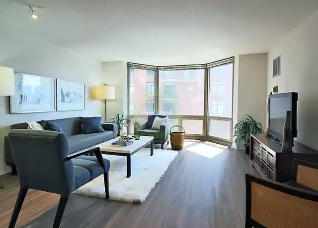 Property at 1229 N Dearborn St, Chicago, IL, 60610, 1 bed, 1 bath, [object Object]