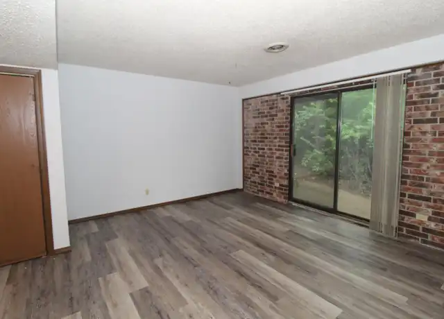 Property at 362 W Rock St, Fayetteville, AR, 72701, 2 beds, 1.5 baths, [object Object]