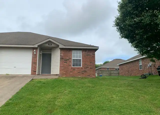 Property at 226 Graystone Cir, Centerton, AR, 72719, 3 beds, 2 baths, [object Object]