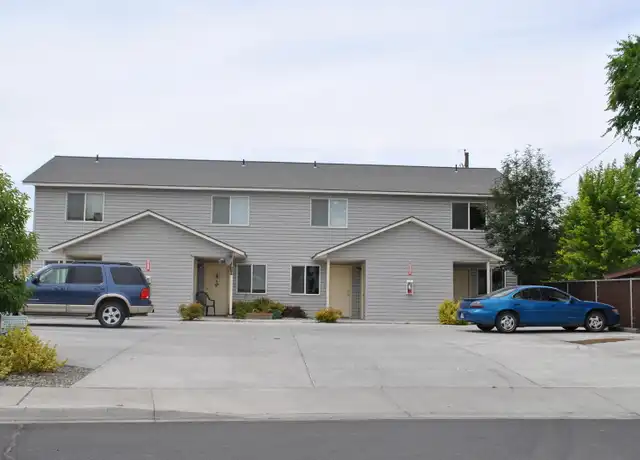 Property at 1814 W Crouse St #2, Moses Lake, WA, 98837, 2 beds, 1 bath, [object Object]