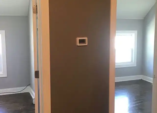 Property at 223 E Chambers St Unit 223A (Upper), Milwaukee, WI, 53212, 2 beds, 1 bath, [object Object]