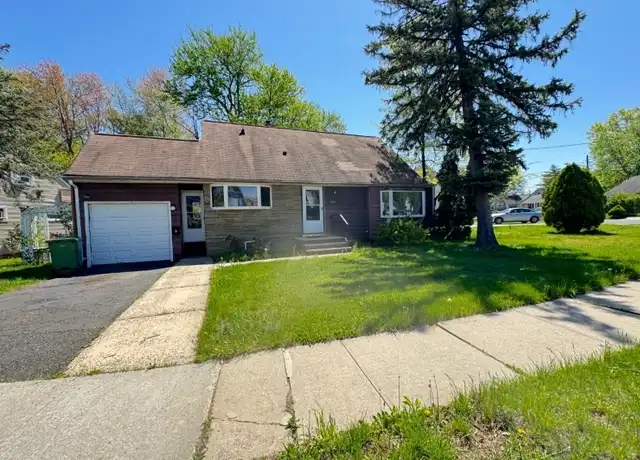 Property at 105 Independence Dr, Roselle, NJ, 07203, 3 beds, 2 baths, [object Object]