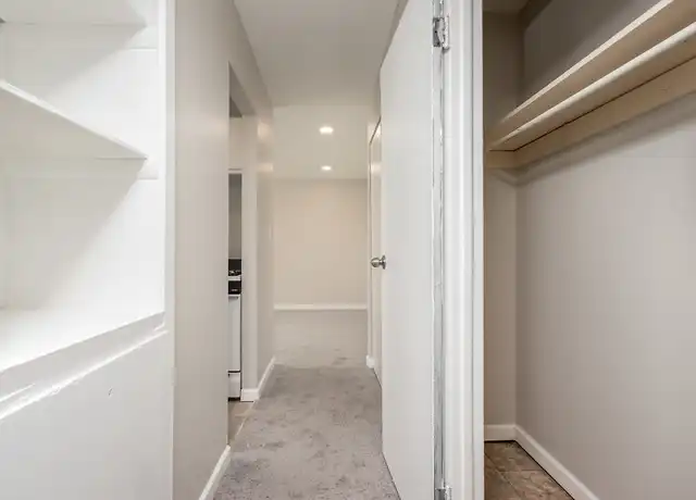 Property at 3670 Seabrook Ave, Columbus, OH, 43227, 1 bed, 1 bath, [object Object]