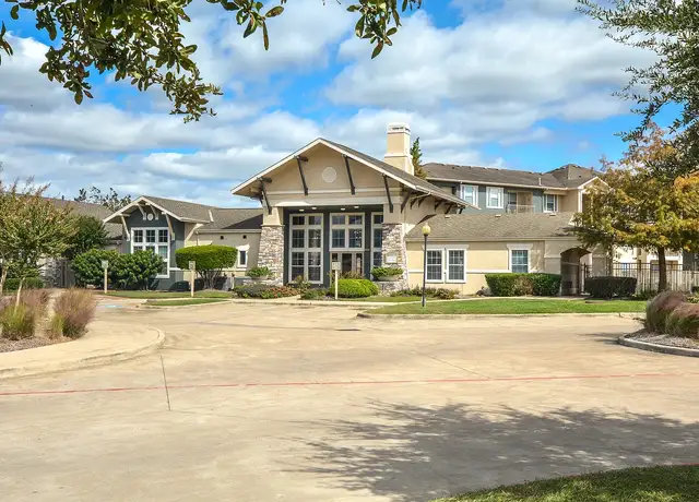 Photo of 12020 N Gessner Rd, Houston, TX 77064