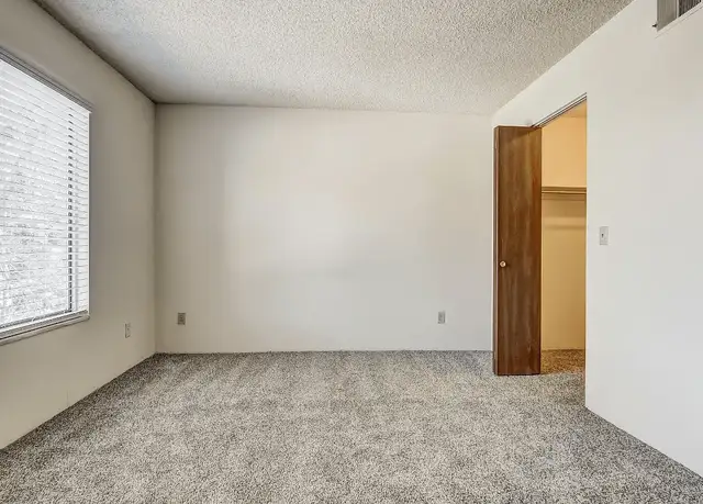 Photo of 1724 N Robb St, Lakewood, CO 80215
