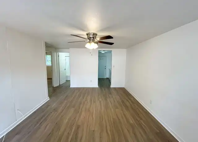 Property at 906 SW 6th Ave, Gainesville, FL, 32601, 2 beds, 1 bath, [object Object]