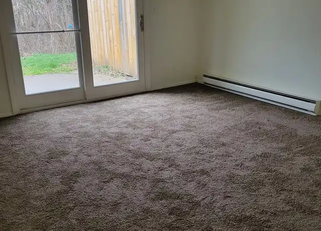 Property at 128 Fox Hill Ln Unit 128B, Elyria, OH, 44035, 2 beds, 1 bath, [object Object]