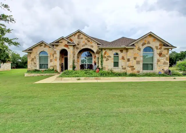 Property at 323 Chisholm Trl, Bastrop, TX, 78602, 4 beds, 3 baths, [object Object]