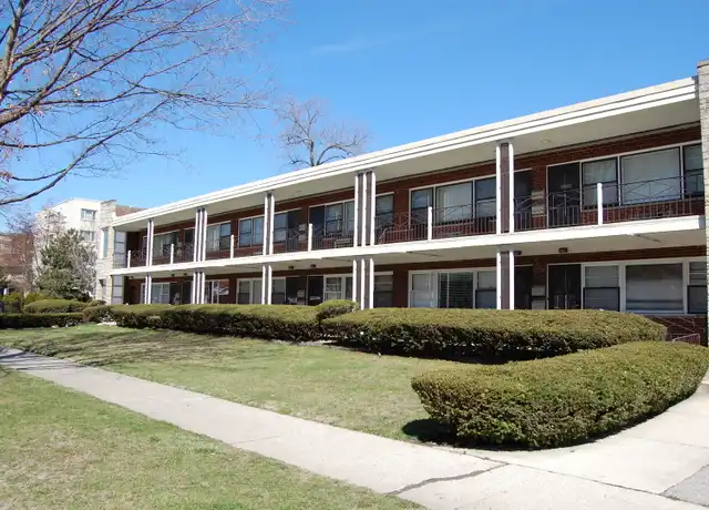Property at 1005 N Harlem Ave Unit D, Oak Park, IL, 60302, 1 bed, 1 bath, [object Object]