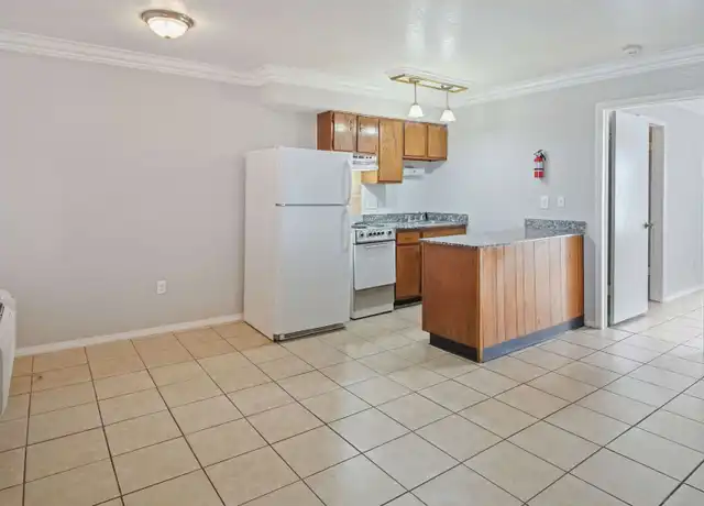 Property at 800 N Meridian Ave Unit A101, Oklahoma City, OK, 73107, 1 bed, 1 bath, [object Object]