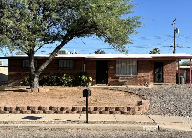 Property at 4650 E Calle Aurora, Tucson, AZ, 85711, 3 beds, 2 baths, [object Object]