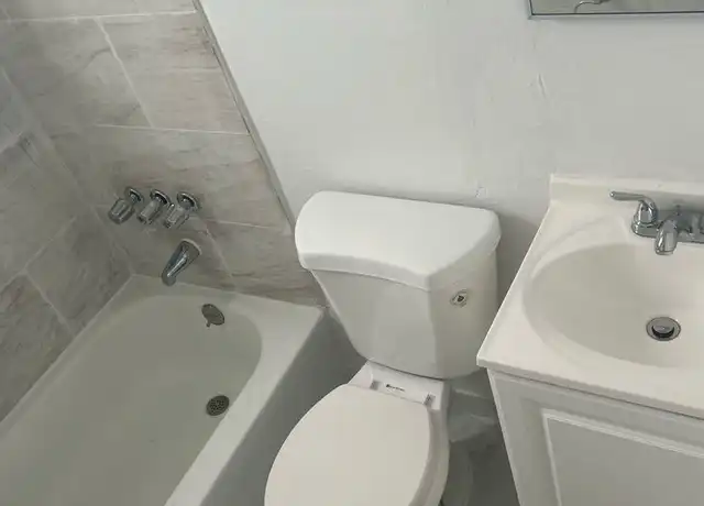 Property at 449 NW 8th St #101, Miami, FL, 33136, 1 bed, 1 bath, [object Object]