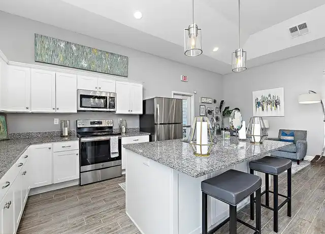 Property at Lakeview Crossing - 900 SE Tequesta Ln, Blue Springs, MO, 64014, 3 beds, 2.5-3.5 baths, [object Object]