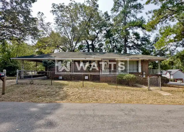 Property at 928 Broad St, Bessemer, AL, 35023, 4 beds, 1.5 baths, [object Object]