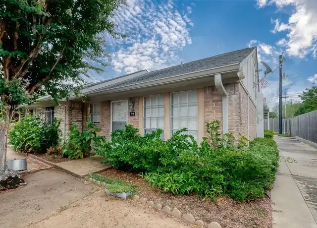 Property at 1016 Tri Oaks Ln #92, Houston, TX, 77043, 1 bed, 1.5 baths, [object Object]