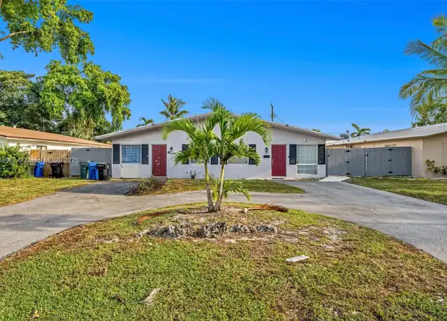 Property at 820 SW 12th Ct Unit 820, Fort Lauderdale, FL, 33315, 4 beds, 2 baths, [object Object]