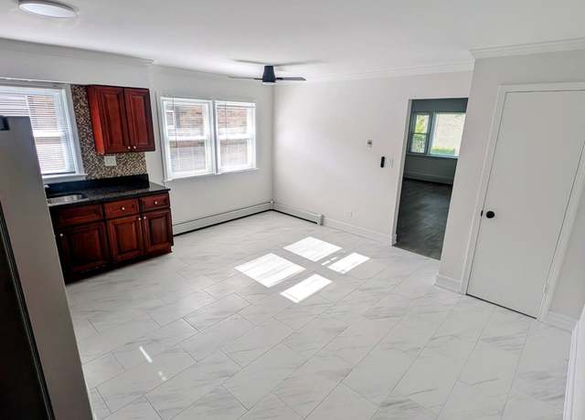 Photo of 9125 Sahler Ave Unit 2W, Brookfield, IL 60513