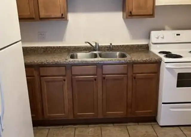 Property at 947 N 11th St, Miamisburg, OH, 45342, 2 beds, 1 bath, [object Object]