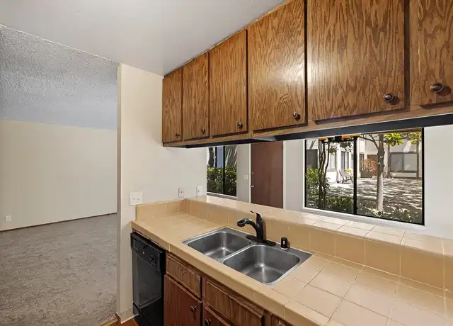 Property at Park Plaza Apartments - 1129 1st St, Monterey, CA, 93940, 2 beds, 1 bath, [object Object]